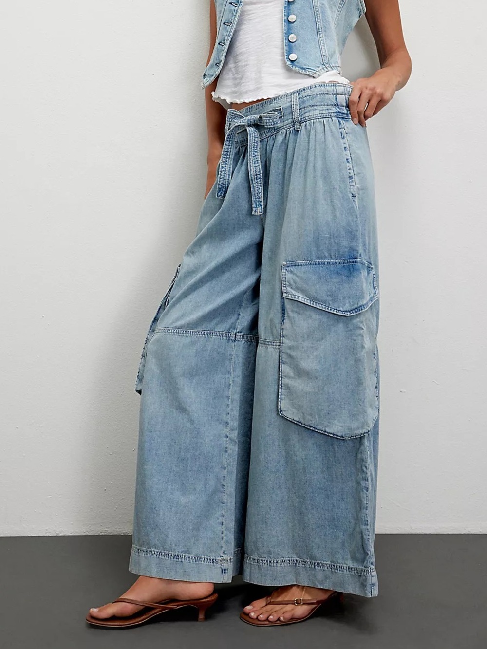 NWT Free People We The Free Out Of Office Wide-Leg Jeans size L in Sky Blue